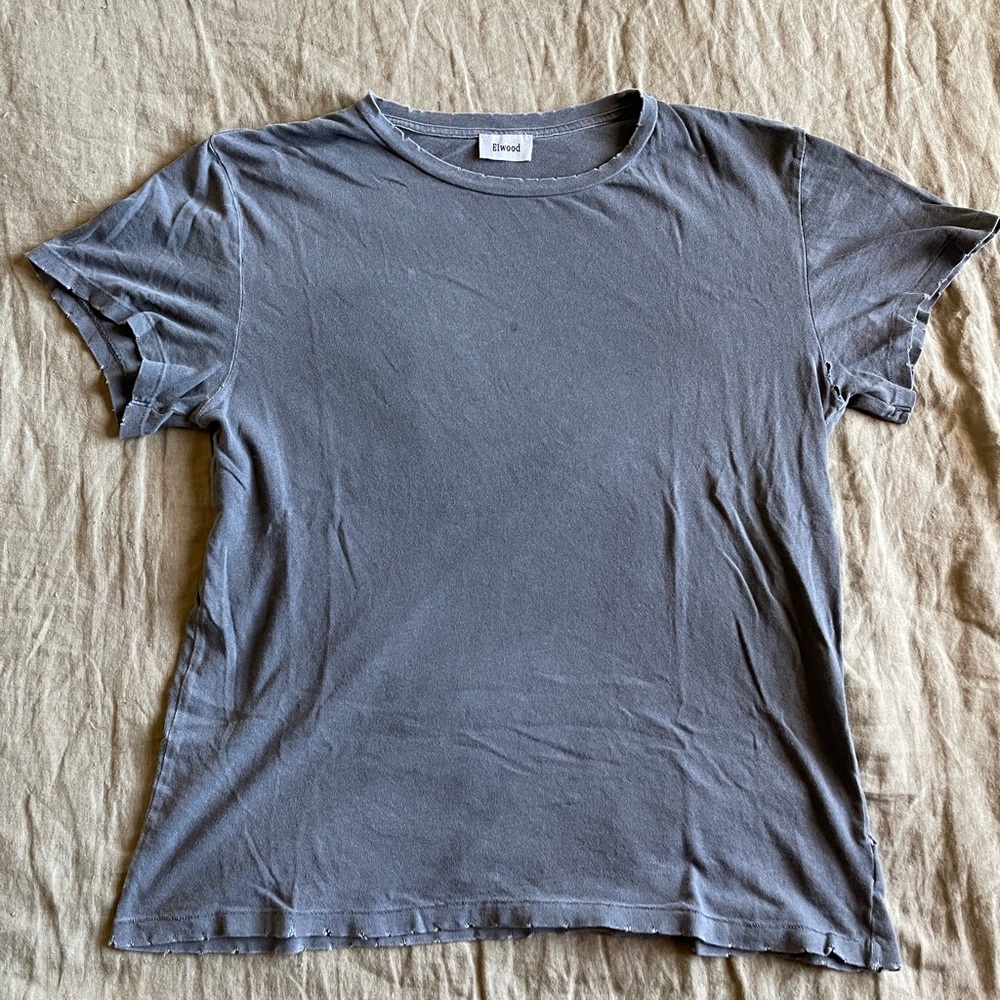 Elwood tee